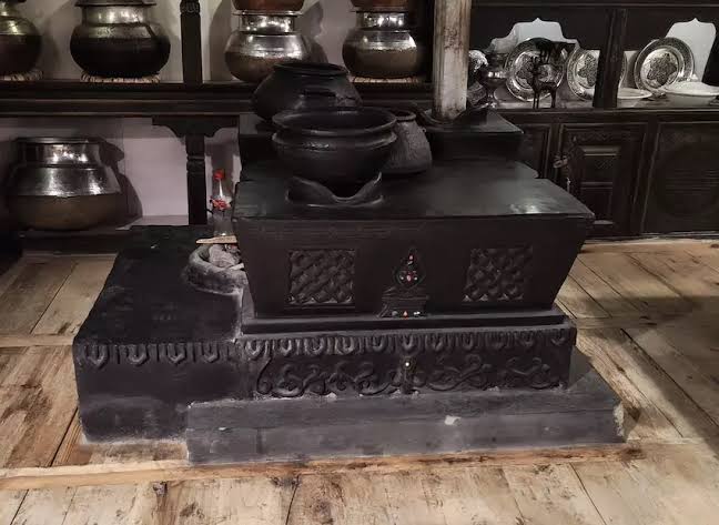 Inside Ladakh’s Hearth: The Classic ‘Thab’ Kitchen!