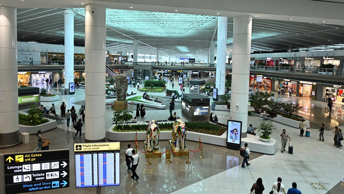Delhi Airport to launch E-arrival card Facility for foreign travelers!