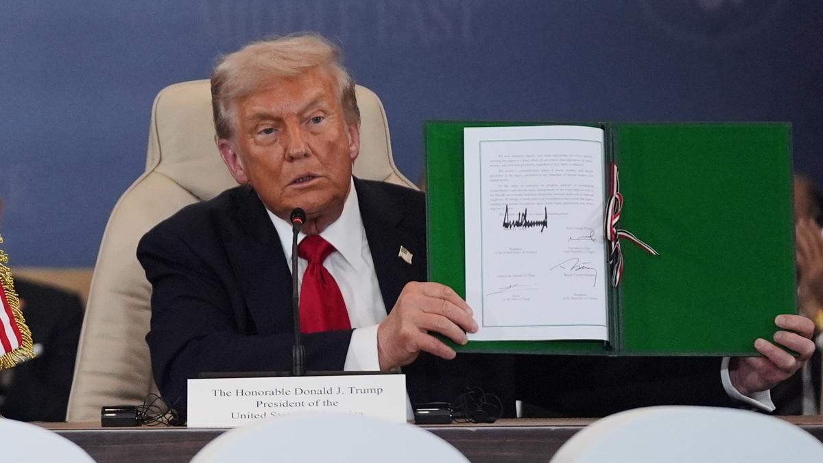 Hamas frees hostages as Trump, Egypt, Qatar, Turkey Guarantee Ceasefire!
