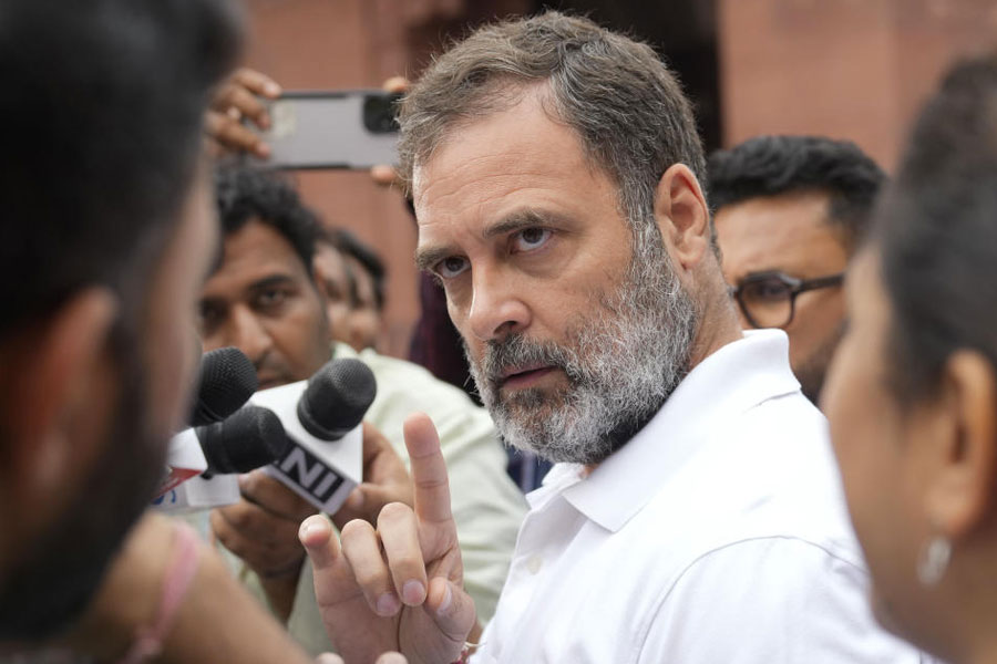 Rahul Gandhi adopts 22 Orphaned children after Pakistan shelling in J&K!