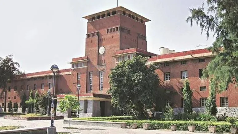 Delhi University faces Backlash for Promoting Cow Summit! Delhi University faces Backlash for Promoting Cow Summit!