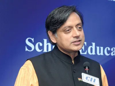 Parliament move may favor Shashi Tharoor's leadership!