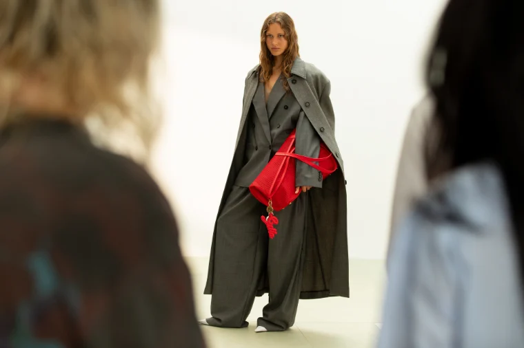 This iconic fashion comeback is breaking the internet right now...