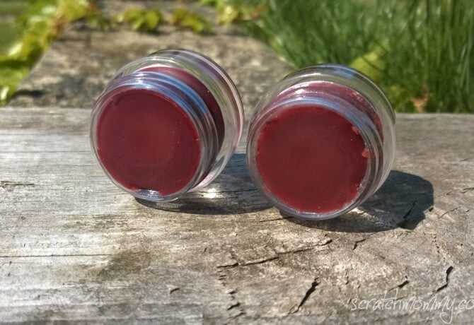 DIY lip balm that actually works – No Chemicals!