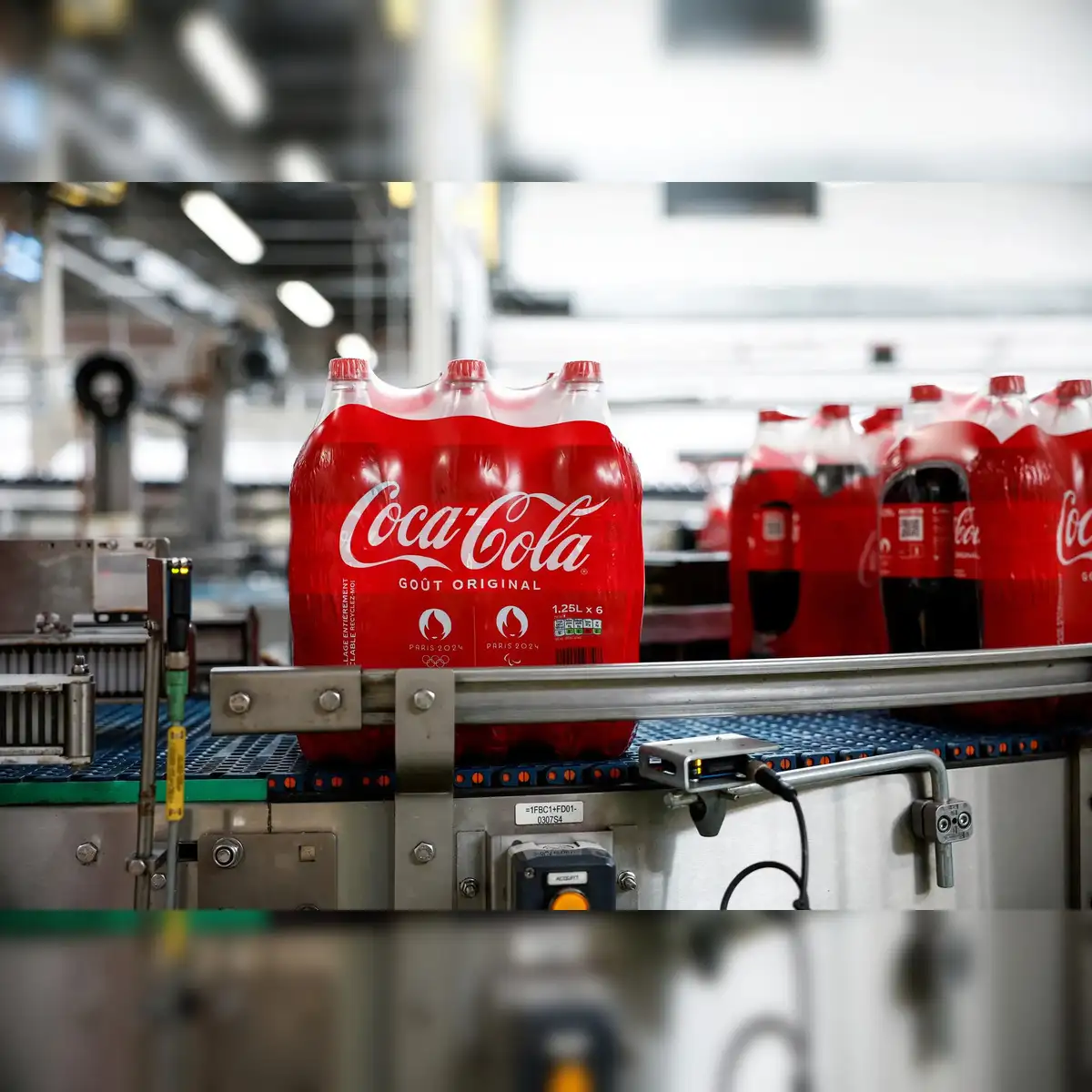 Reliance, Coca-Cola Pledge Rs 65,000 Cr Boost!