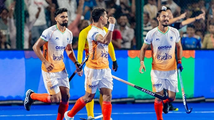 Dominant India crush China to secure final berth!