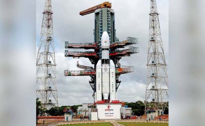 India Launches Heaviest Satellite with “Bahubali” Rocket!
