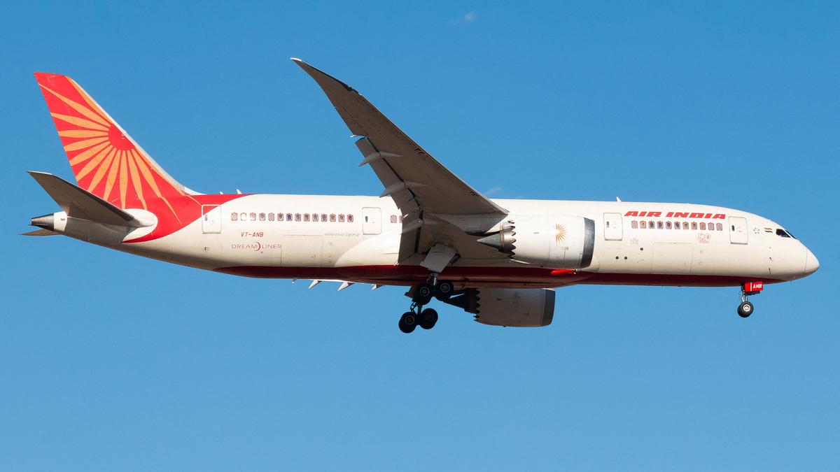 Air India boeing 787 safety scare: 9 planes cleared - But your flight might be delayed!