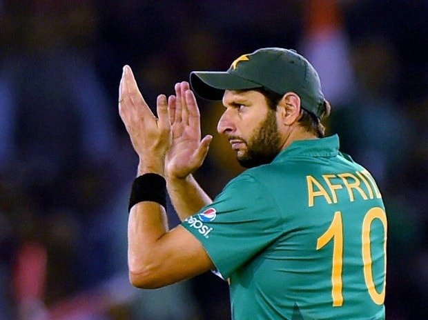 Shahid Afridi calls Pakistan s army  unbreakable   accuses India of civilian attacks