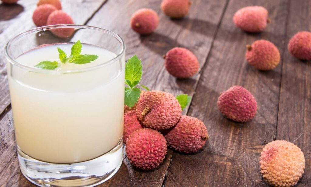 This 5-Minute Lychee Smoothie Will Blow Your Mind!