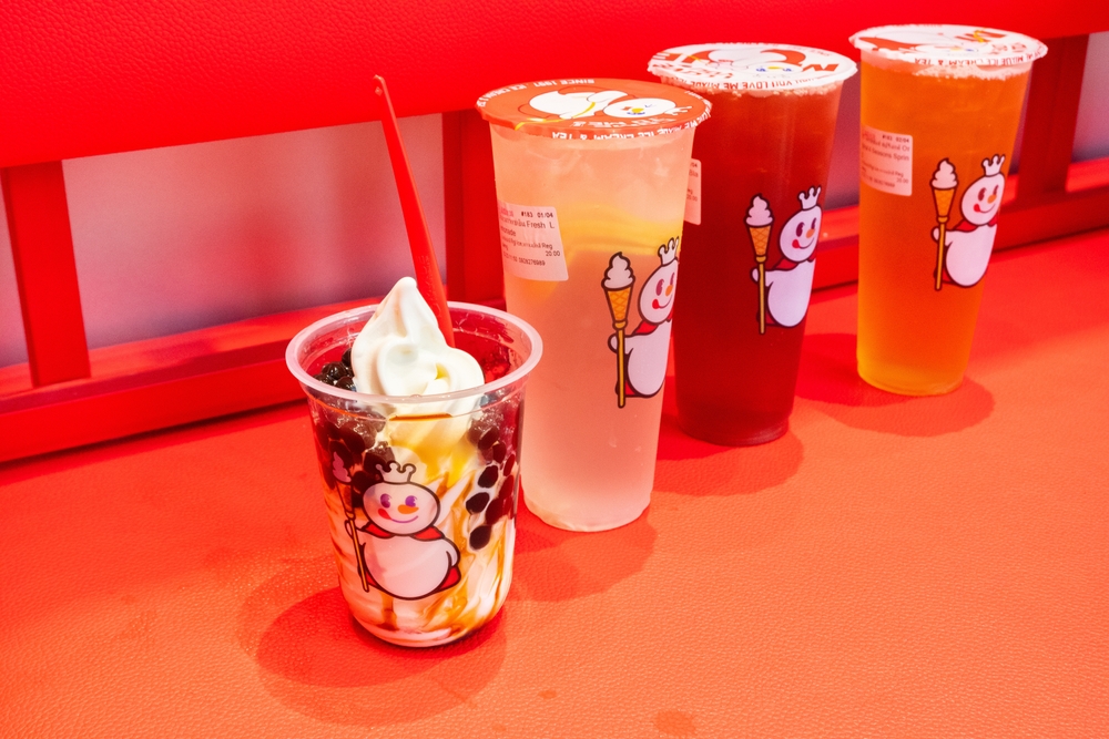 McDonald's who? The World's biggest fast-food chain opens shop in NYC!