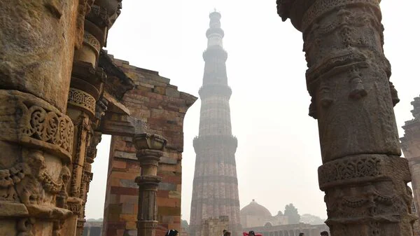 What s inside Qutub Minar  Here s why you re no longer allowed to find out.