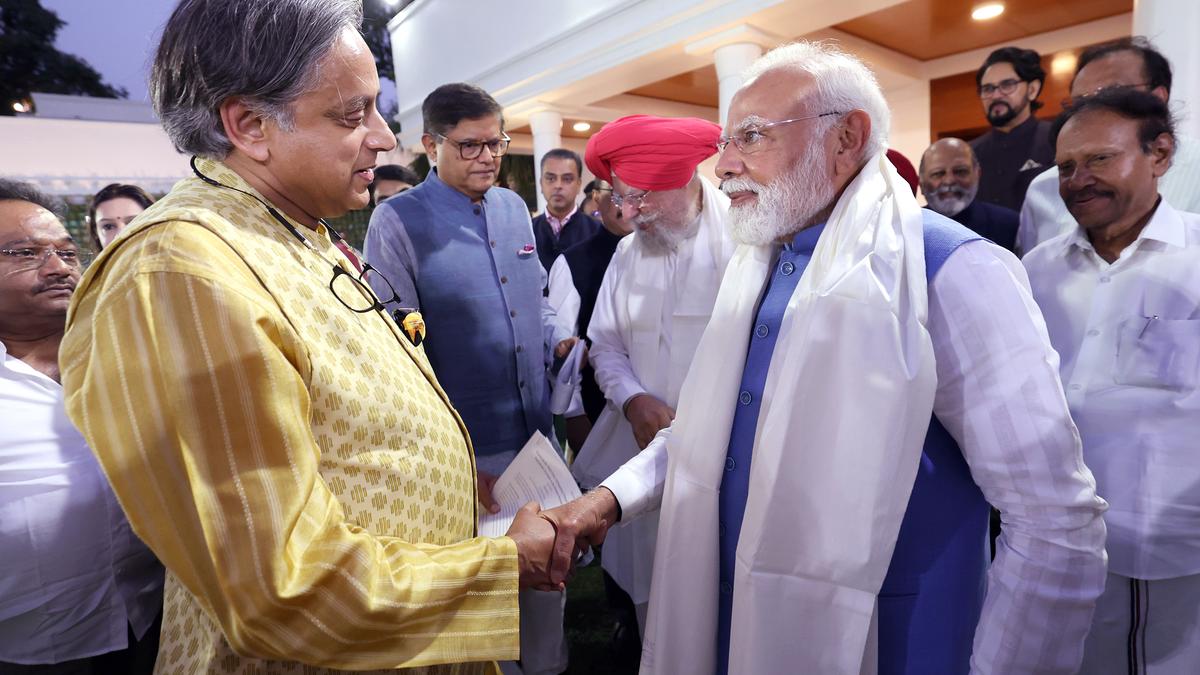 Congress distances itself from Tharoor after his Modi praise sparks backlash!