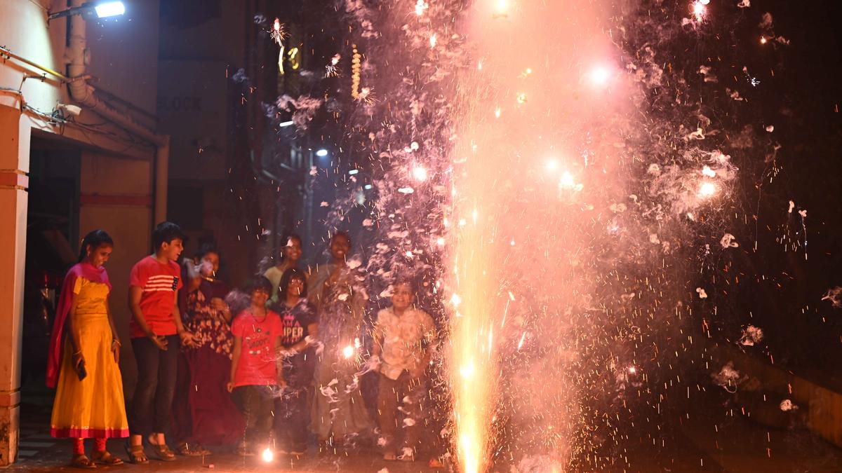Supreme Court permits Sale and use of Green Firecrackers in Delhi-NCR for Diwali!