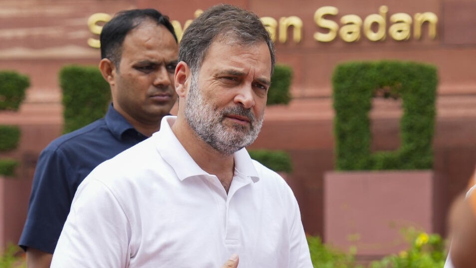 'Everybody knows India is Dead economy,' Says Rahul Gandhi!