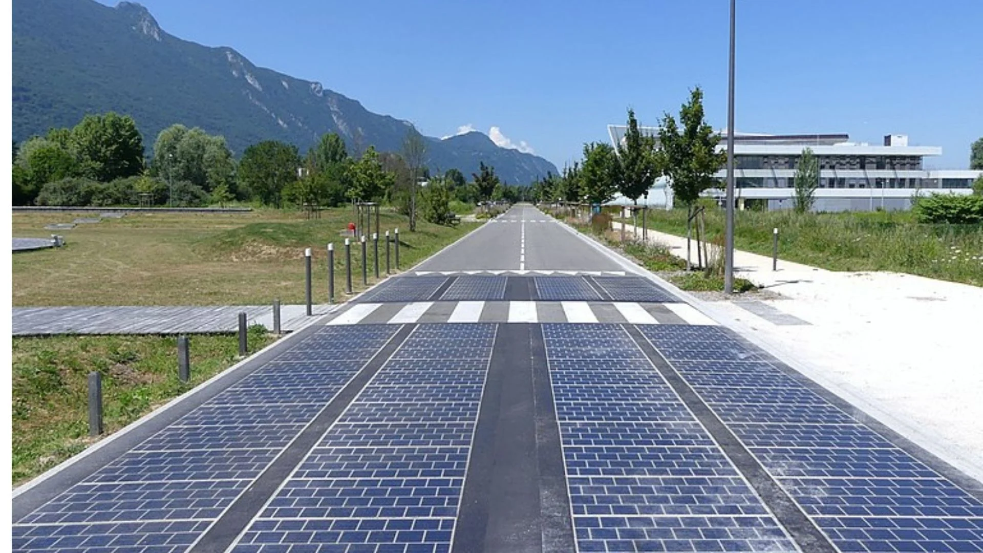 India’s Solar Roads: The Brilliant Flop Everyone’s Still Rooting For!