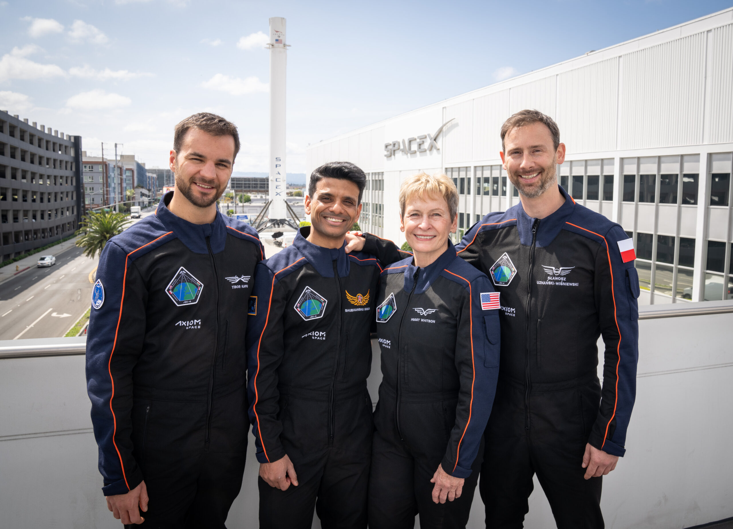 When will Axion-4 carrying Indian astronaut Shubanshu Shukla lift off?