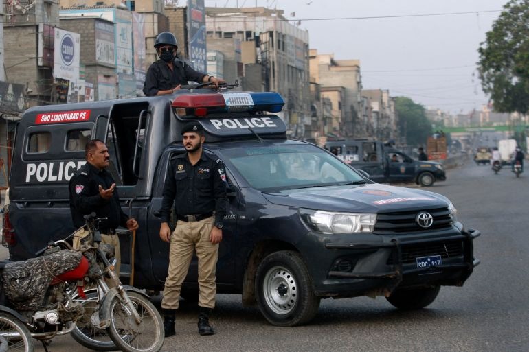 Human bomb attack kills policemen in Pakistan